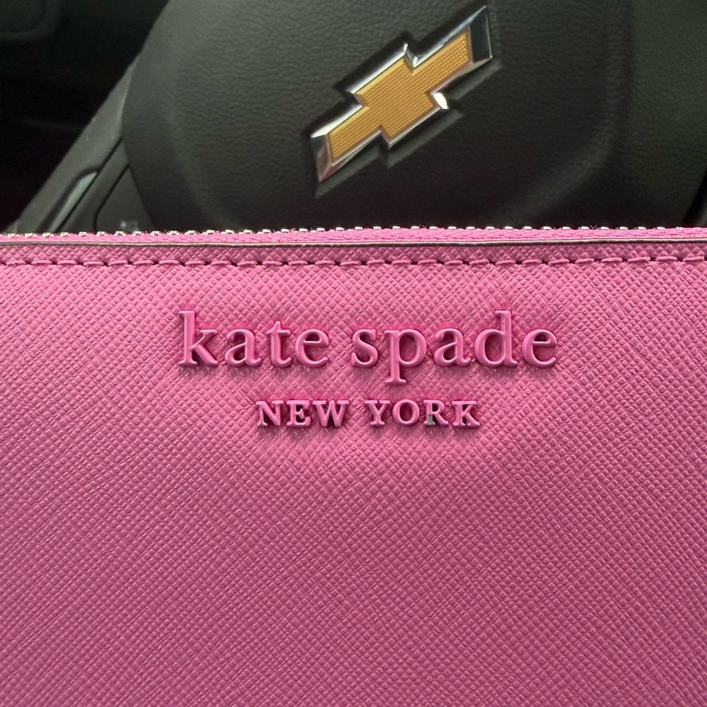 Kate Spade Vibrant Pink Wallet - Picture 3 of 6